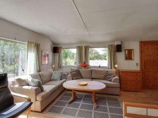 Holiday Home Ahti - 900m from the sea by Interhome - 7