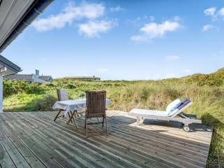 Holiday Home Aise - 75m from the sea by Interhome - 5