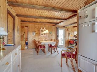 Holiday Home Edna - 800m from the sea by Interhome - 2