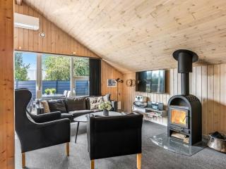 Holiday Home Sanelma - 900m from the sea by Interhome - 7