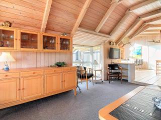 Holiday Home Ansine - 1-2km from the sea by Interhome - 2