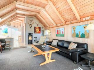 Holiday Home Ansine - 1-2km from the sea by Interhome - 3