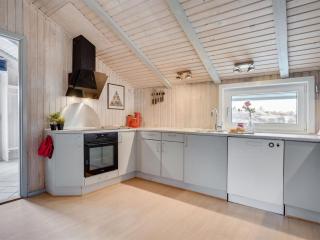 Holiday Home Tennie - 300m from the sea by Interhome - 2