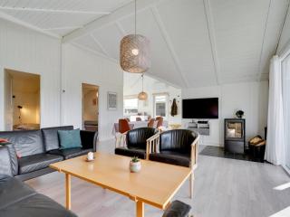 Holiday Home Ilsi - 1-5km from the sea by Interhome - 5