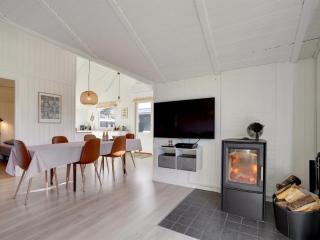 Holiday Home Ilsi - 1-5km from the sea by Interhome - 3