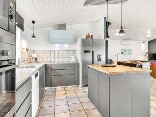 Holiday Home Alfrida - 1-5km from the sea by Interhome - 1