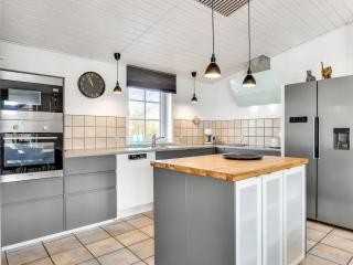 Holiday Home Alfrida - 1-5km from the sea by Interhome - 7