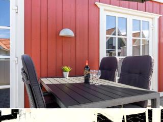 Holiday Home Todorka - 800m from the sea by Interhome - 1