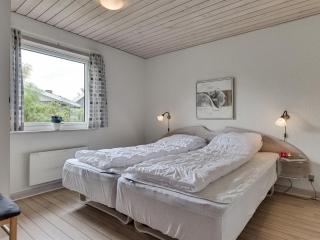 Holiday Home Ameline - 500m to the inlet by Interhome - 5