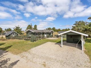 Holiday Home Absolon - 1-5km from the sea by Interhome - 2