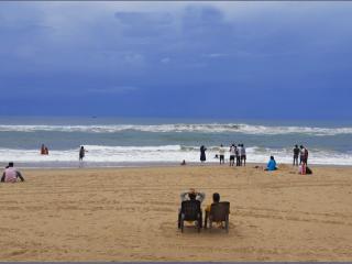 SEA VIEW & SWIMMING POOL HOTEL SGHR ! PURi Air-Conditioned Rooms with Balconies, Restaurant, LIFT & Free Wi-Fi - Best Hotel In Puri - 0
