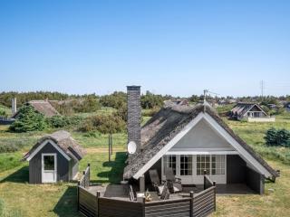 Holiday Home Franciska - 800m from the sea by Interhome - 2