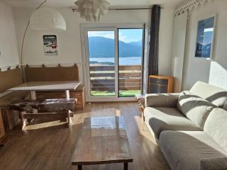 Appartement 2 pièces avec balcon et cuisine équipée aux Angles - FR-1-593-109 - 0