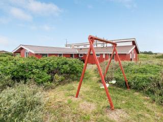 Holiday Home Mogens - from the sea by Interhome - 2