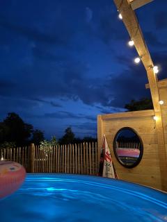 Lodge avec Spa extérieur privé en option et mini-ferme sur place - 7
