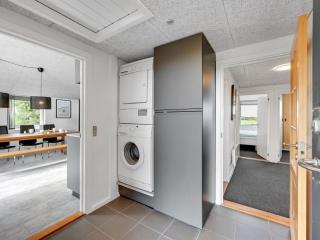 Holiday Home Mert - 1-2km from the sea by Interhome - 1