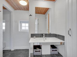 Holiday Home Hinrich - 300m from the sea by Interhome - 2