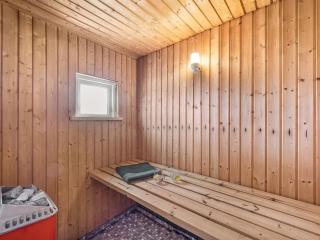Holiday Home Yorik - 800m from the sea by Interhome - 3