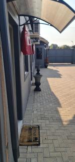 Villa king quest house - Ga-Rankuwa - 7