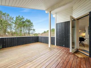 Holiday Home Helen - 500m to the inlet by Interhome - 3