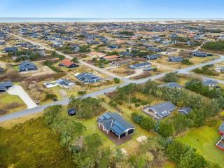 Holiday Home Helen - 500m to the inlet by Interhome - 1