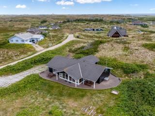 Holiday Home Eugenie - 450m from the sea by Interhome - 8