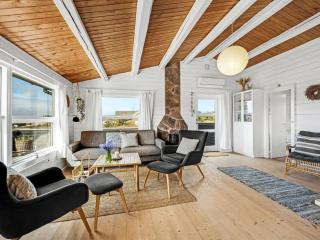 Holiday Home Arbnora - 400m from the sea by Interhome - Bjerregård - 2