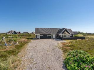 Holiday Home Eliena - 500m from the sea by Interhome - 2