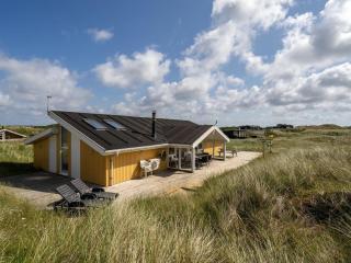Holiday Home Malgest - 100m from the sea by Interhome - 5