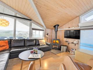 Holiday Home Malgest - 100m from the sea by Interhome - 1