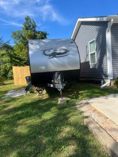 Sleepyheadz Campers and Tents LLC - 9
