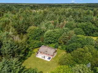 Holiday Home Alkil - 1-7km from the sea by Interhome - 8