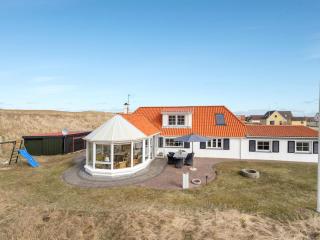 Holiday Home Pauli - 75m from the sea by Interhome - 2