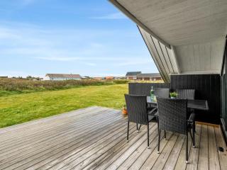 Holiday Home Olesia - 250m from the sea by Interhome - 1