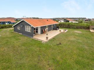 Holiday Home Thamara - 350m from the sea by Interhome - 0