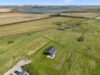 Holiday Home Eemil - 700m from the sea by Interhome - Harboør - 2