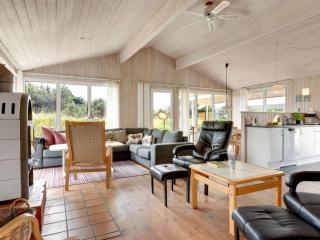 Holiday Home Annemia - 200m from the sea by Interhome - 7