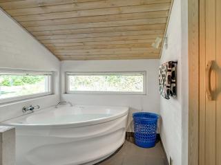 Holiday Home Aslak - 350m from the sea by Interhome - 1