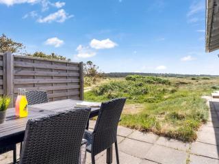 Holiday Home Tayanita - 750m from the sea by Interhome - 2