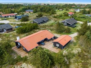 Holiday Home Antto - 900m from the sea by Interhome - 7