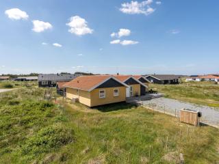 Holiday Home Milena - 600m from the sea by Interhome - 7