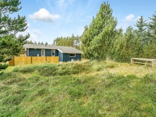 Holiday Home Hughlek - 900m from the sea by Interhome - 8