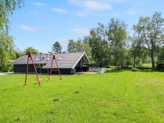 Holiday Home Ejvi - 700m from the sea by Interhome - 6