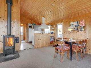 Holiday Home Svea - 400m from the sea by Interhome - 2