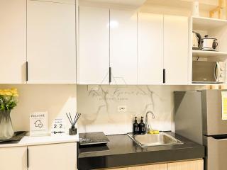 5-Minute Walk to SM City Iloilo 2BR Condo with Balcony in Iloilo City - SMDC Style Residences - 1