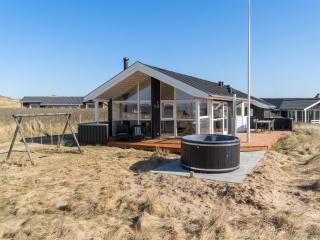 Holiday Home Ulf - 100m from the sea by Interhome - 5