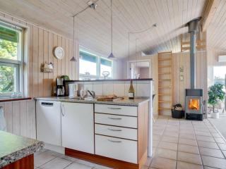 Holiday Home Elsabet - 750m from the sea by Interhome - 3