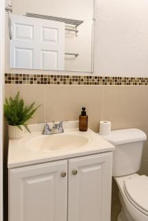 Downtown Miami full apartment with kitchen - 8