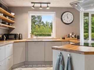 Holiday Home Thiokk - 500m from the sea by Interhome - 7