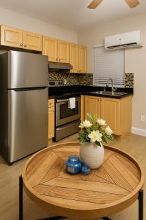 Downtown Miami full apartment with kitchen - 0